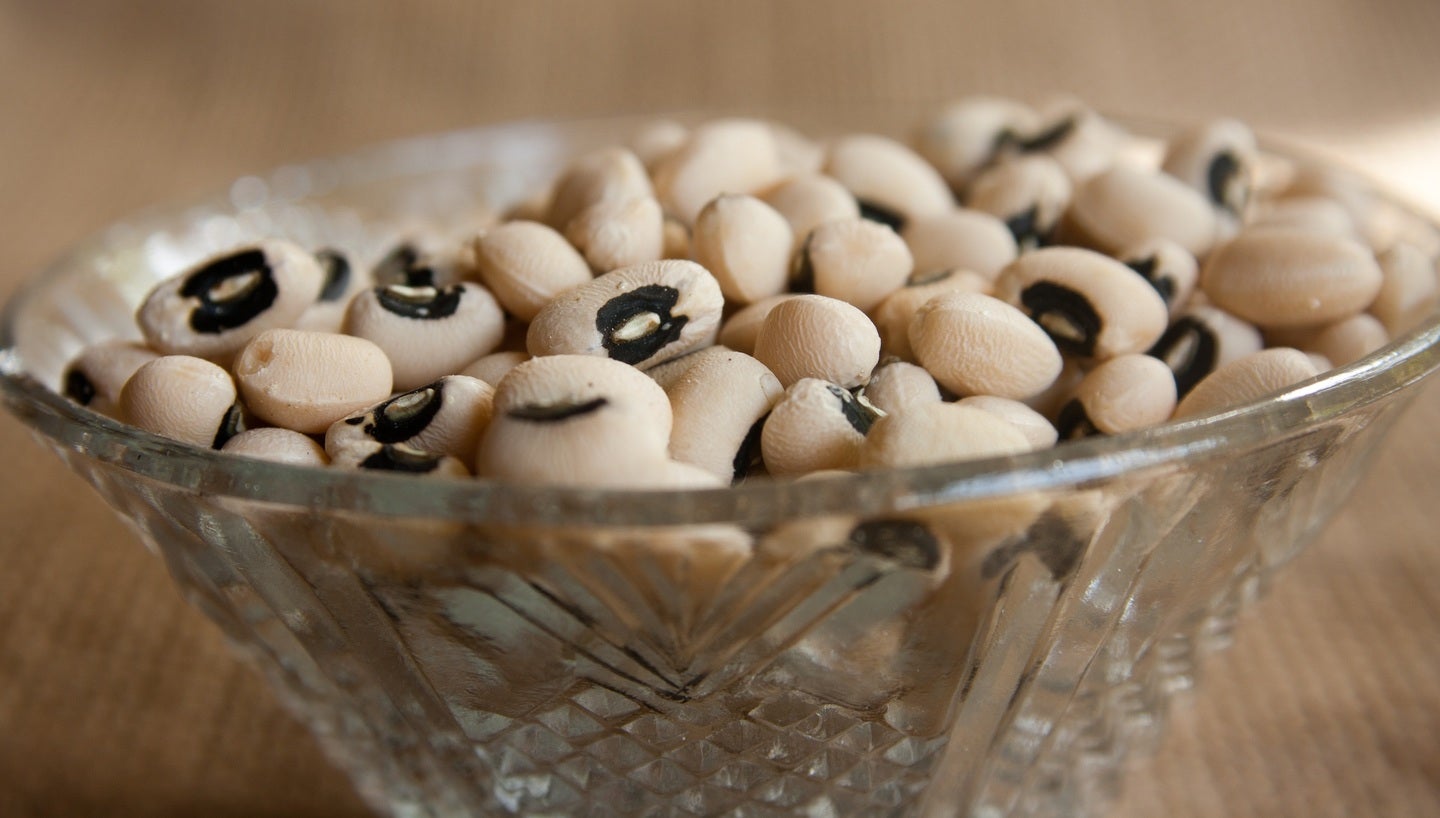 Black eyed peas could help eliminate need for fertilizer UCR News